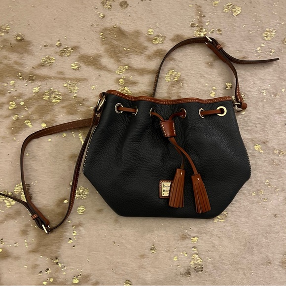 NWOT Dooney & Bourke Pebble Grain Kendall Crossbody Navy & Leather - Picture 8 of 8